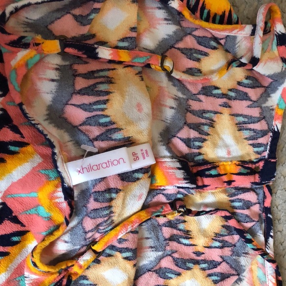 Xhilaration Boho Aztec Tribal Crop Top Tank Top - Picture 4 of 6